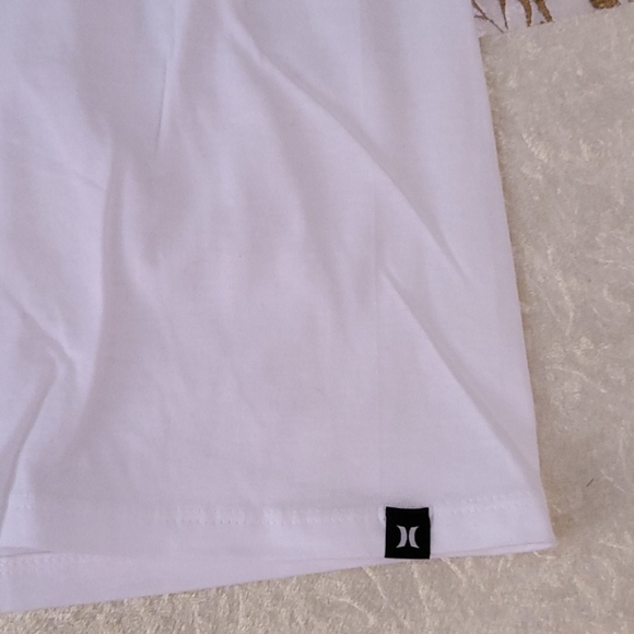 Hurley Tee - Large - Picture 4 of 4